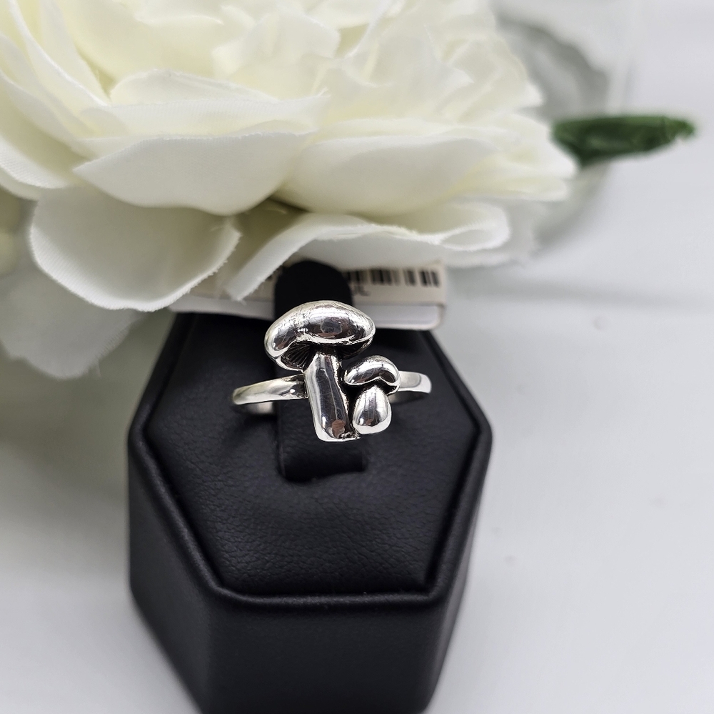 🥰 NAMEKO STERLING SILVER RING - Picture 6 of 6
